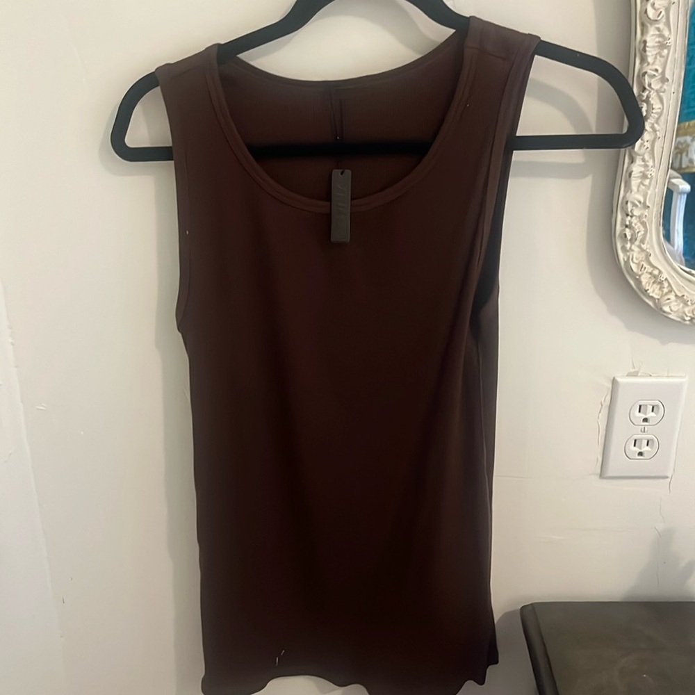 SKIMS tank large